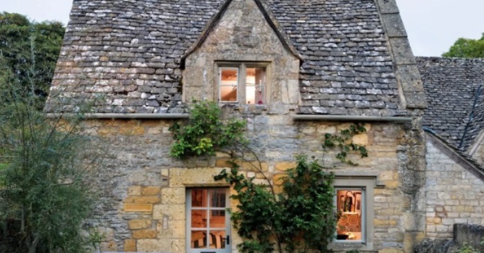 Les propriétaires ont fait visiter leur magnifique maison et maintenant tout le monde rêve d’y vivre« Tiré d’un conte de fées ou d’un film fantastique! »